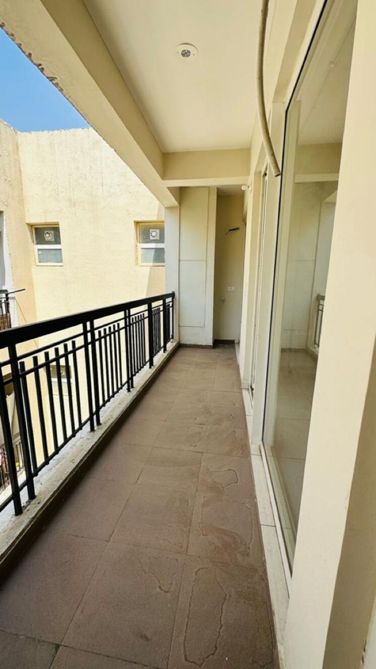 Balcony, sbp-gateway-of-dreams 3 Bedroom 1420 Sq.Ft. Apartment In Patiala Road Zirakpur 8151012