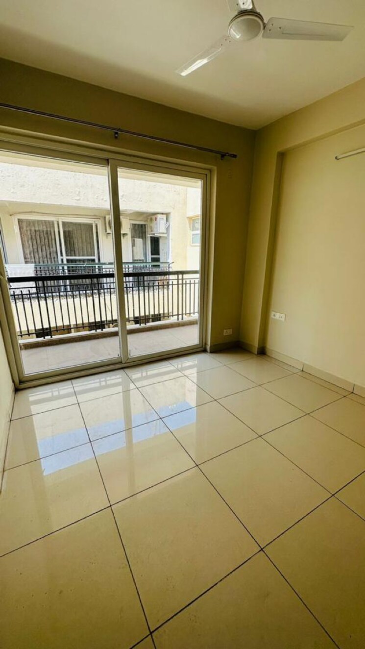 Balcony, sbp-gateway-of-dreams 3 Bedroom 1420 Sq.Ft. Apartment In Patiala Road Zirakpur 8151012