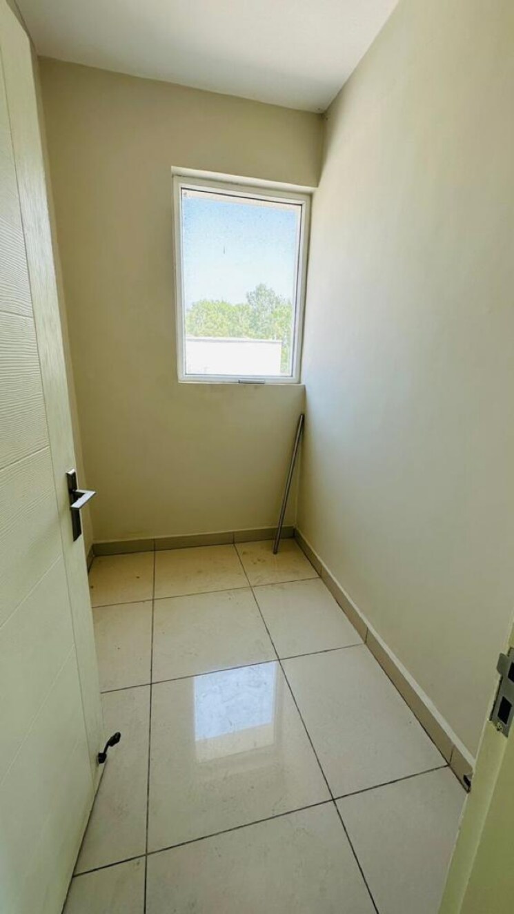 Bathroom, sbp-gateway-of-dreams 3 Bedroom 1420 Sq.Ft. Apartment In Patiala Road Zirakpur 8151012