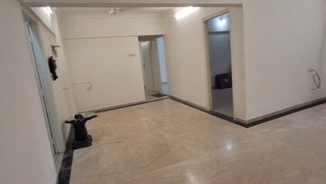 Room in 3 BHK Apartment at Blue Bell CHS Oshiwara, Oshiwara – for Rent
