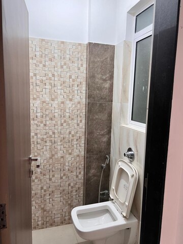 Bathroom in 1 BHK Apartment at Vakratunda Dilkhush, Andheri East – for Rent