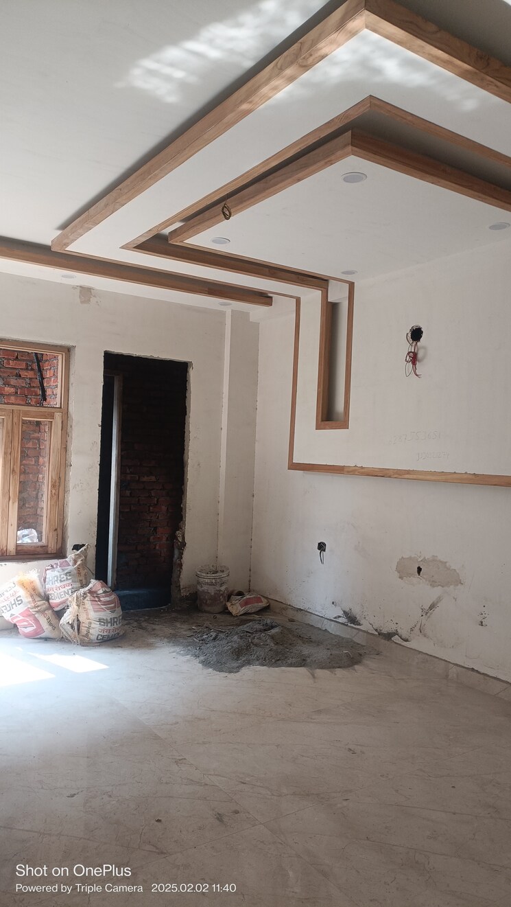 Bedroom, noida expressway 4 Bedroom 300 Sq.Yd. Builder Floor In Noida Expressway Noida 8151120