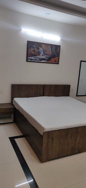 Bedroom in 1 BHK Builder Floor at Tanvi villa, Sector 45 – for Rent