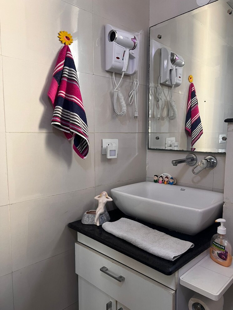 Bathroom, ambala highway 2 Bedroom 1250 Sq.Ft. Apartment In Ambala Highway Zirakpur 8151149