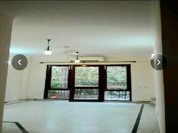 Room in 3 BHK Builder Floor at Ansal Sushant Lok I, Sector 43 – for Rent