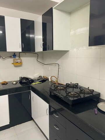 Master Bedroom in 3 BHK Builder Floor at Ardee City, Sector 52 – for Rent