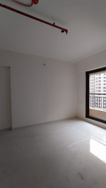 Room in 1 BHK Apartment at Raunak City Phase 3, Kalyan West – for Rent