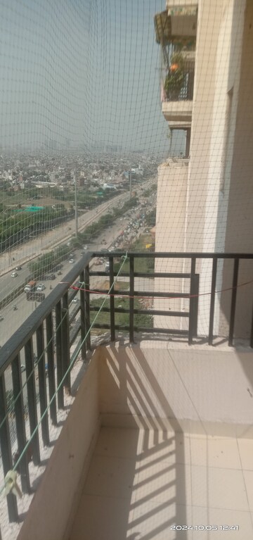 Staircase in 3 BHK Apartment at Samridhi Grand Avenue, Tech Zone 4 Greater Noida – for Sale