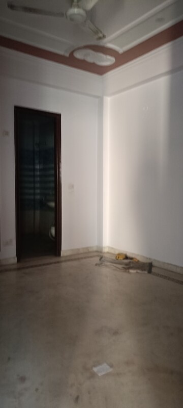 Room in 5 BHK Villa at Sector 41 – for Sale