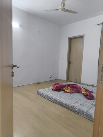 Bedroom in 2 BHK Apartment at Signature Global Proxima, Sector 89 – for Rent