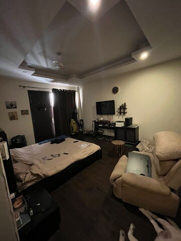 Master Bedroom in 4 BHK Builder Floor at Vipul World Floors, Sector 48 – for Sale
