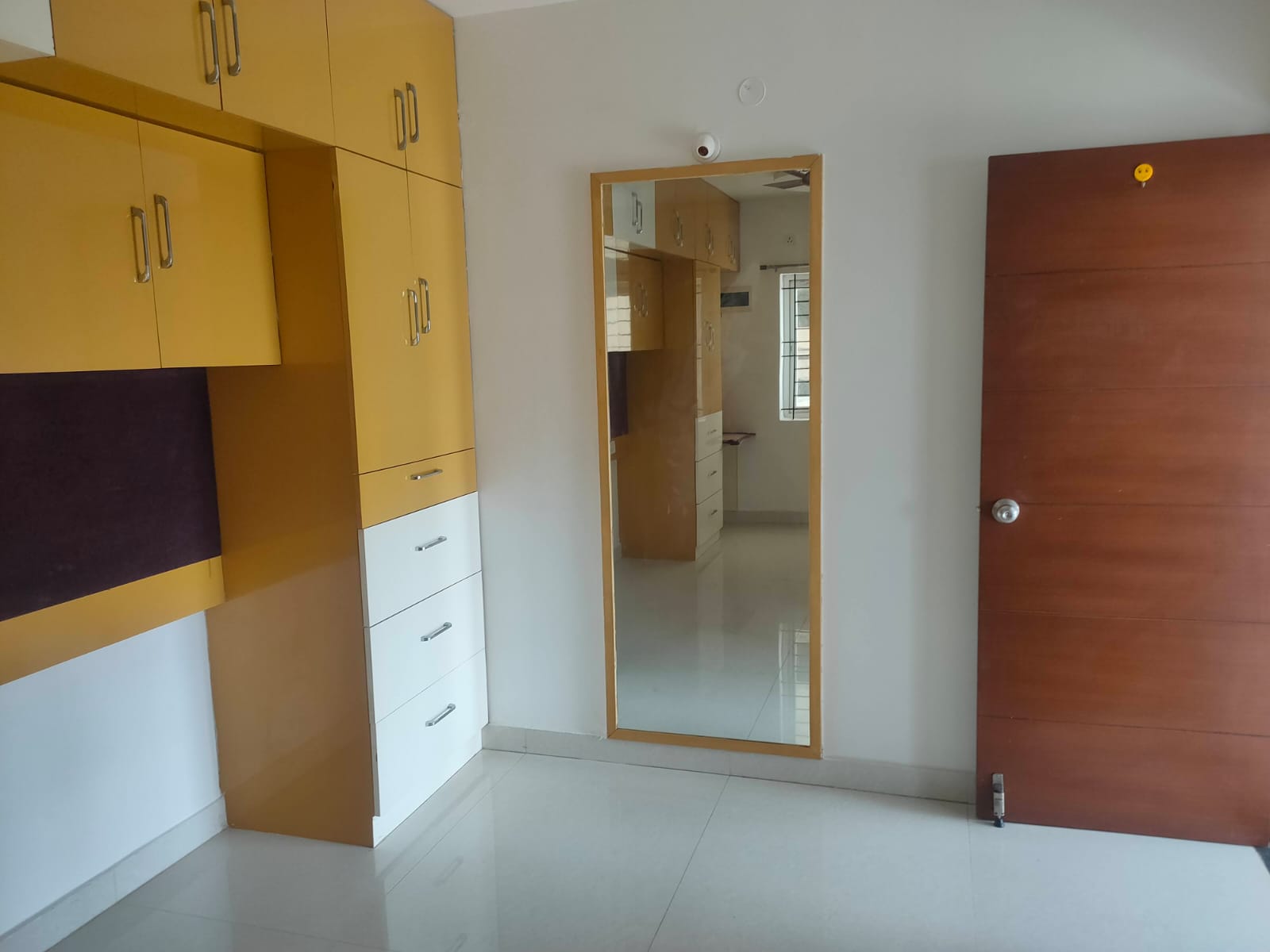 2 BHK Apartment For Sale in Godrej Splendour