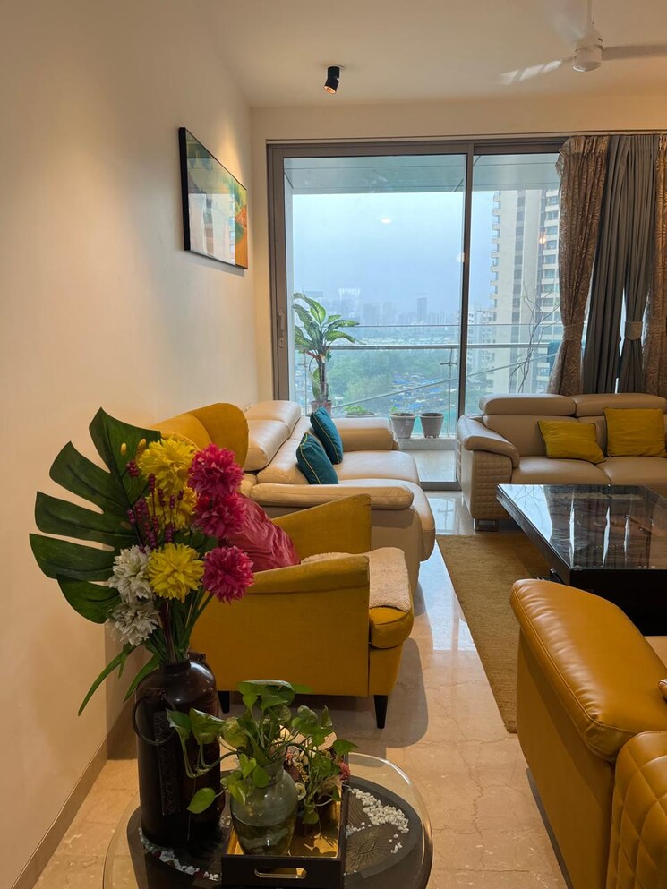Living Room, oberoi-exquisite-goregaon 3 Bedroom 1300 Sq.Ft. Apartment In Goregaon East Mumbai 8151270