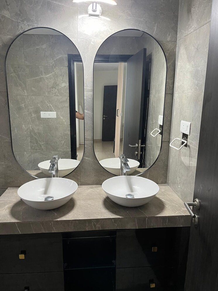 Bathroom, oberoi-exquisite-goregaon 3 Bedroom 1300 Sq.Ft. Apartment In Goregaon East Mumbai 8151270