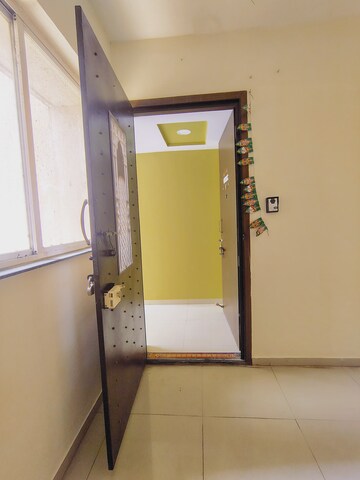 Room in 2.5 BHK Apartment at Vardhaman Palm Rose, Punawale – for Rent