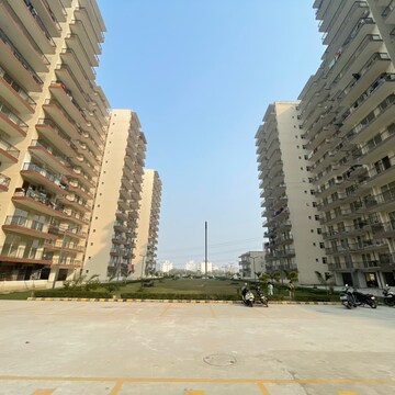 3 BHK Apartment For Rent in ROF Aalayas Phase 2, Sector 102