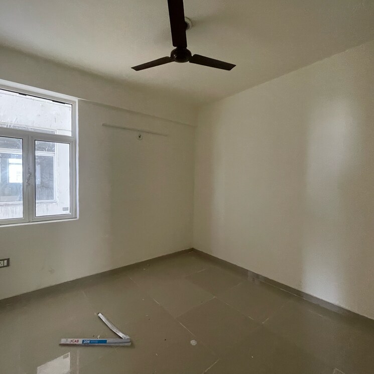 Room, rof-aalayas-phase-2 3 Bedroom 864 Sq.Ft. Apartment In Sector 102 Gurgaon 8151413