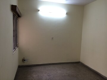 Room in 1 BHK Apartment at Vasant Kunj – for Sale