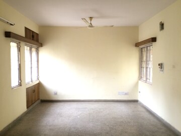 Room in 1 BHK Apartment at Vasant Kunj – for Sale