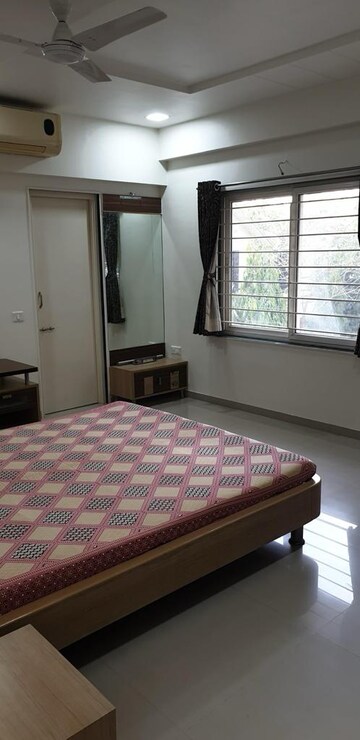 Bedroom in 3 BHK Apartment at Bodakdev – for Rent