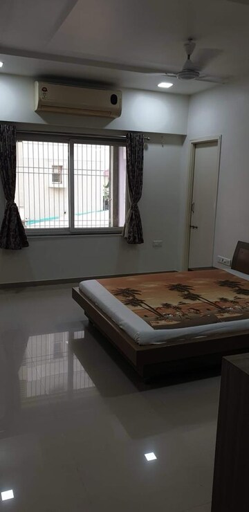 Bedroom in 3 BHK Apartment at Bodakdev – for Rent