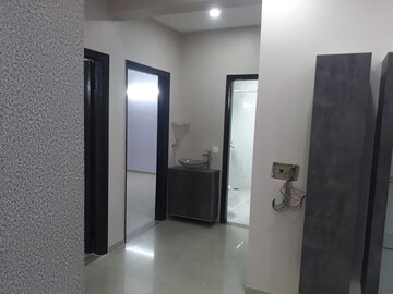 Room in 3 BHK Apartment at Omaxe New Heights, Sector 78 – for Rent