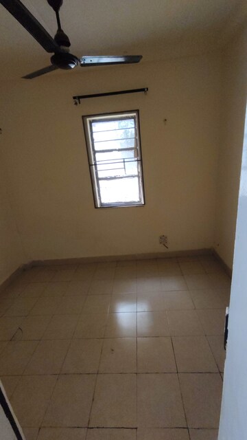 Room in 1 BHK Apartment at Sector 23 Dwarka – for Rent
