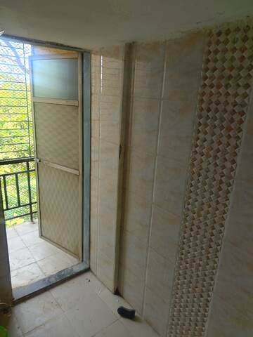 Bathroom in 1 BHK Apartment at Siddhivinayak Madhukunj Apartment, Kalwa – for Rent