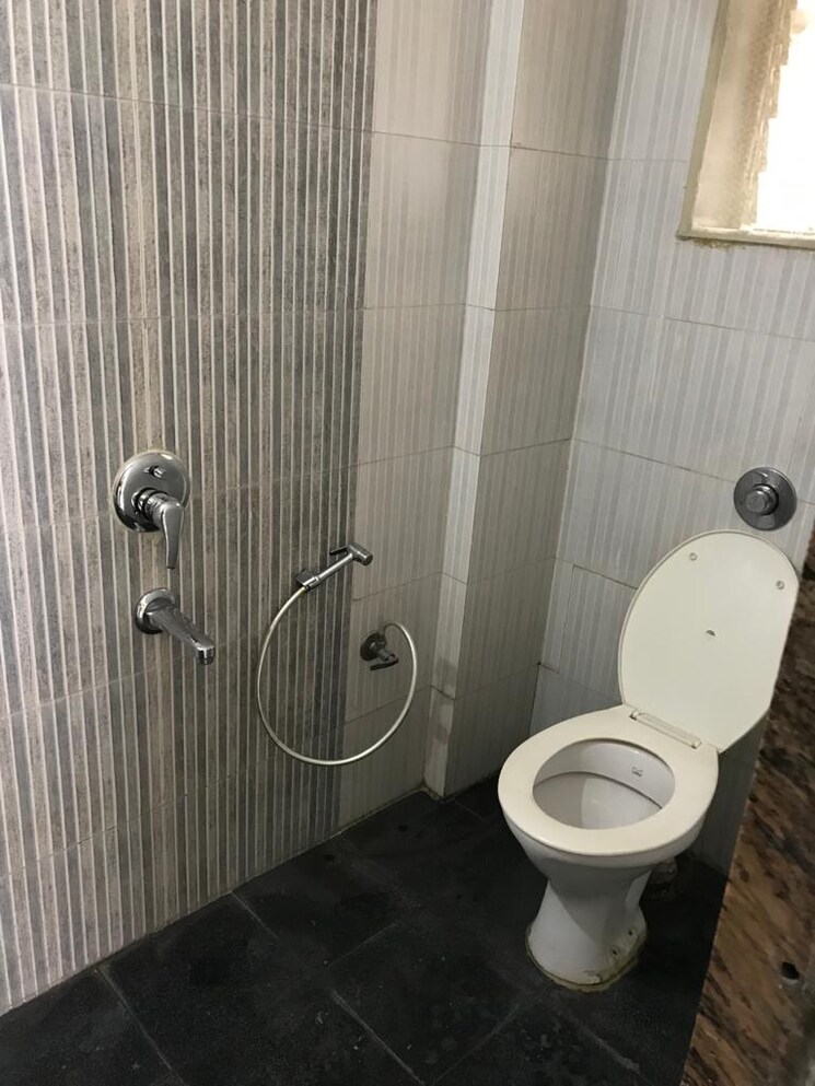 Bathroom, rdc-pinewood 1 Bedroom 715 Sq.Ft. Apartment In Kasarvadavali Thane 8151567