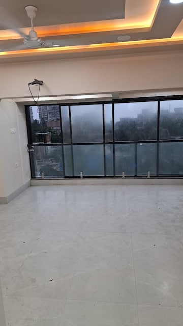 2 BHK Apartment For Rent in Nirman Kutir Yari Road Mumbai  8151552