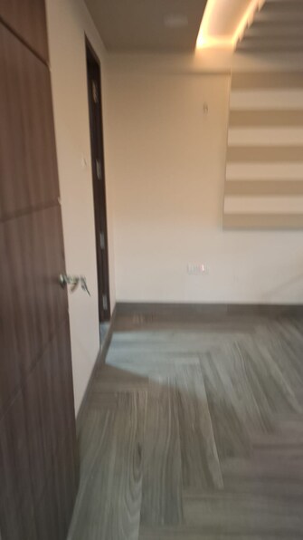 2 BHK Apartment For Rent in Nirman Cottage Versova Mumbai  8151552