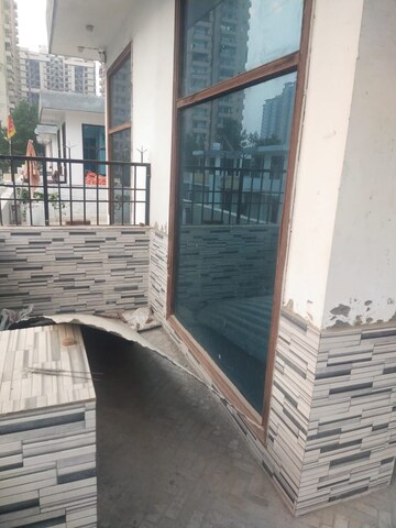 Balcony in 4 BHK Villa at Panchsheel Greens II, Sector 16 Greater Noida – for Sale