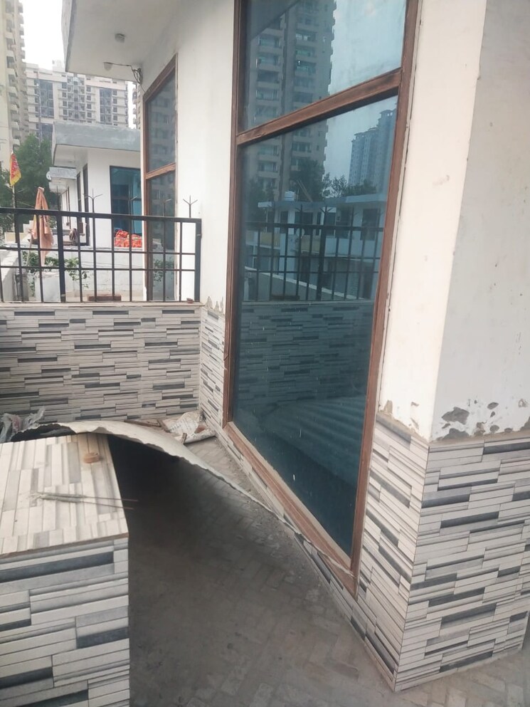 Balcony, panchsheel-greens-ii 4 Bedroom 2525 Sq.Ft. Villa In Sector 16 Greater Noida Greater Noida 8151562