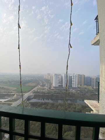 Furnished Amenities in 1 BHK Apartment at Sunworld Arista, Sector 168 – for Rent