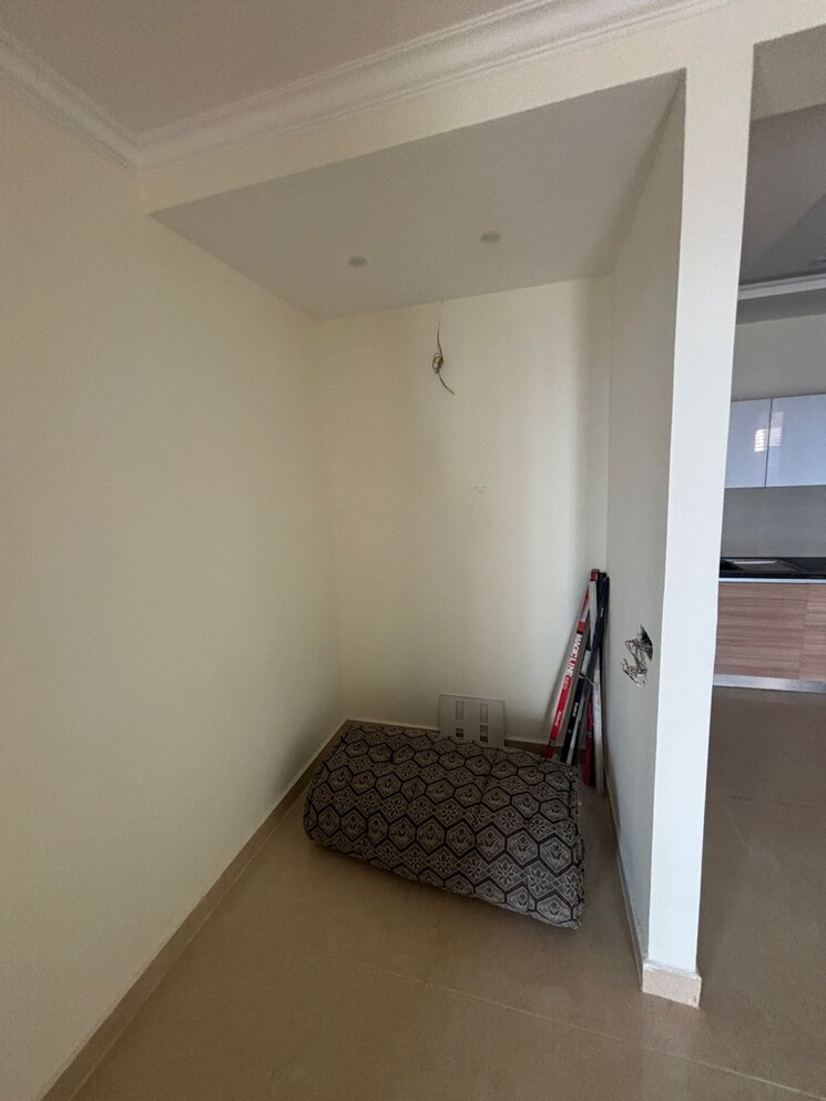 Room, patiala road 3 Bedroom 1942 Sq.Ft. Apartment In Patiala Road Zirakpur 8151594