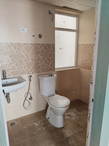 Bathroom in 2.5 BHK Apartment at Amrapali Riverview, Amrapali Leisure Valley – for Rent