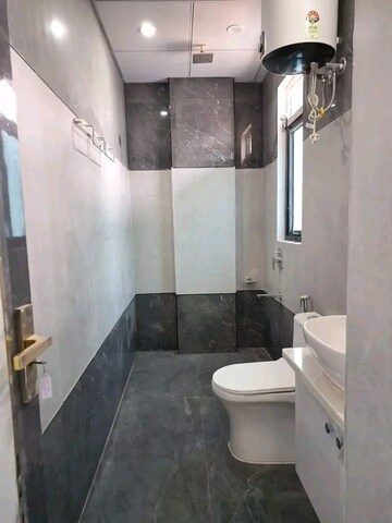Bathroom in 1 BHK Builder Floor at Ansal Sushant Lok I, Sector 43 – for Rent