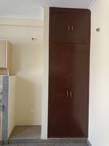 Furnished Amenities in 1 BHK Villa at RWA Apartments Sector 47, Sector 47 – for Rent