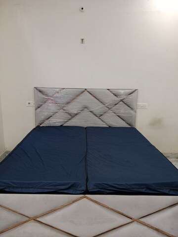 Room in 1.5 BHK Independent House at Sector 18 – for Rent