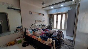 Living Room in 3 BHK Apartment at Matunga East – for Rent