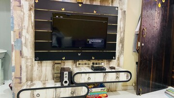 Furnished Amenities in 1 RK Apartment at Suhas Modi SRA, Kandivali East – for Sale