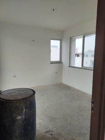 Room in 4 BHK Villa at Godrej Golf Link Villas, Sector 12 Greater Noida – for Sale