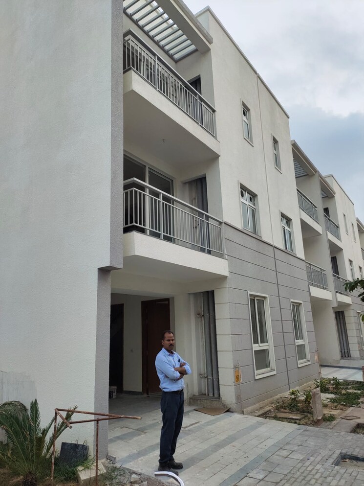 Exterior View, godrej-golf-link-villas 4 Bedroom 2835 Sq.Ft. Villa In Sector 12 Greater Noida Greater Noida 8151704