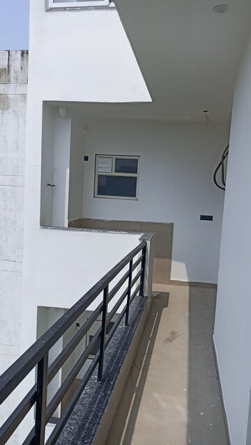 Balcony in 3 BHK Builder Floor at BPTP Parkland Pride, Sector 77 – for Sale