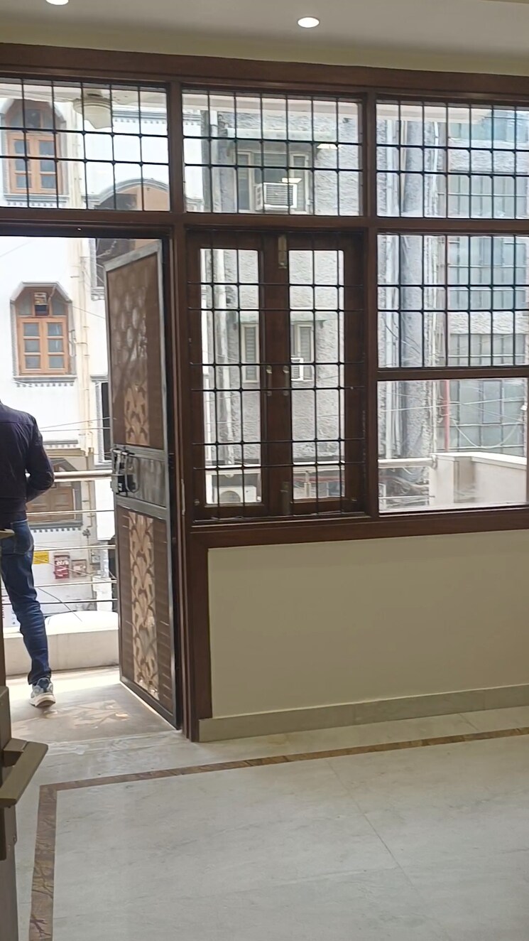 Room, old rajinder nagar 3 Bedroom 770 Sq.Ft. Builder Floor In Old Rajinder Nagar Delhi 8151748