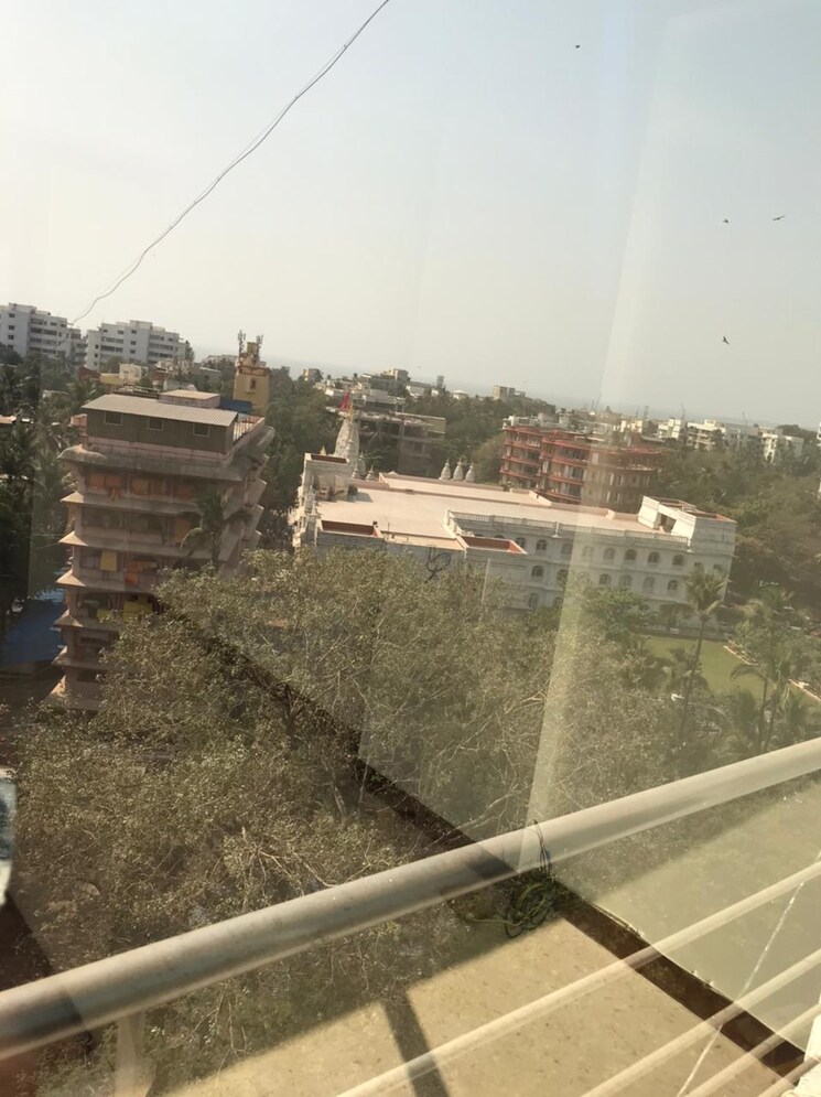 Balcony, juhu 3.5 Bedroom 2400 Sq.Ft. Apartment In Juhu Mumbai 8151765