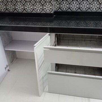 Furnished Amenities in 2 BHK Apartment at Lodha Amara Tower 6 and 22, Sandoz Baug – for Sale
