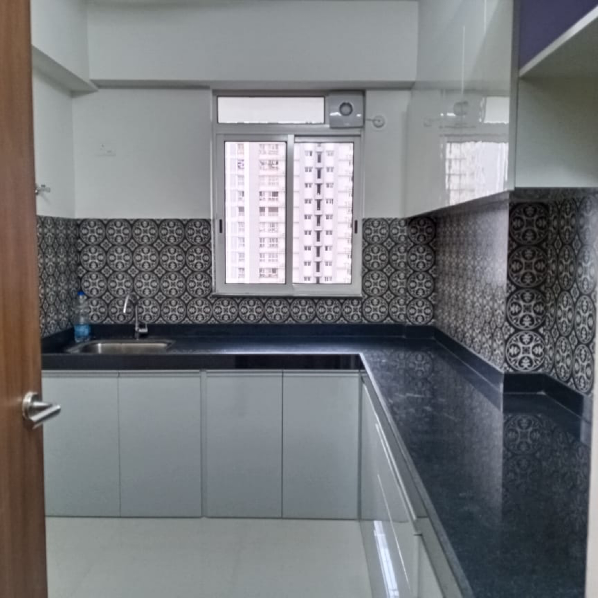 2 BHK + Pooja Room 735 Sq.Ft. Apartment in Lodha Amara Tower 6 and 22