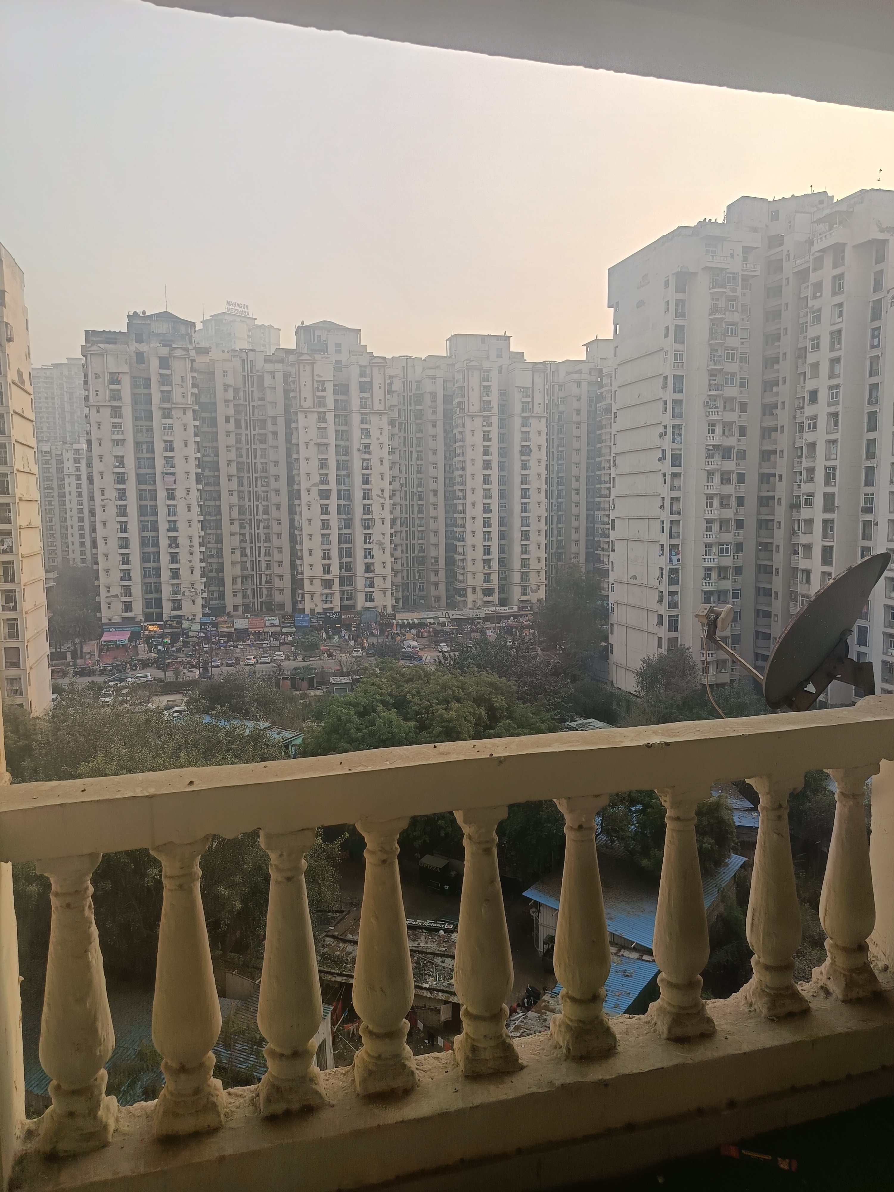 2 BHK + Pooja Room Apartment For Sale in Amrapali Silicon City