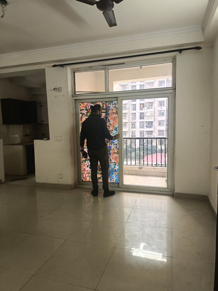  Parking, amrapali-silicon-city 2 Bedroom 1180 Sq.Ft. Apartment In Sector 76 Noida 8151801